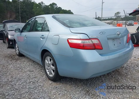 2007 Toyota Camry Le z USA, uszkodzony, nr VIN 4T1BE46K67U703420